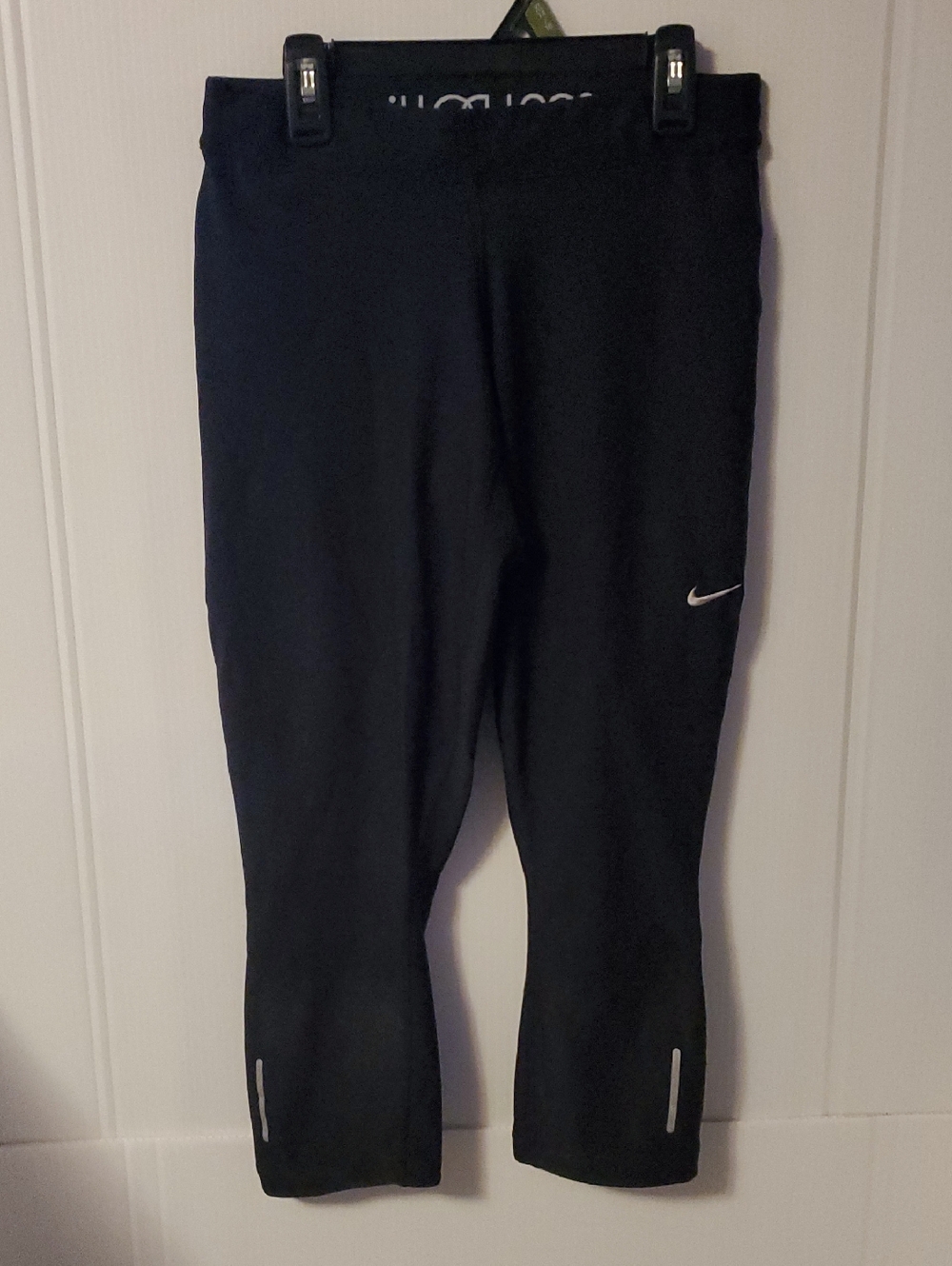 Nike Dri-Fit Cropped Capri Black Leggings Just Do It Women's Size M